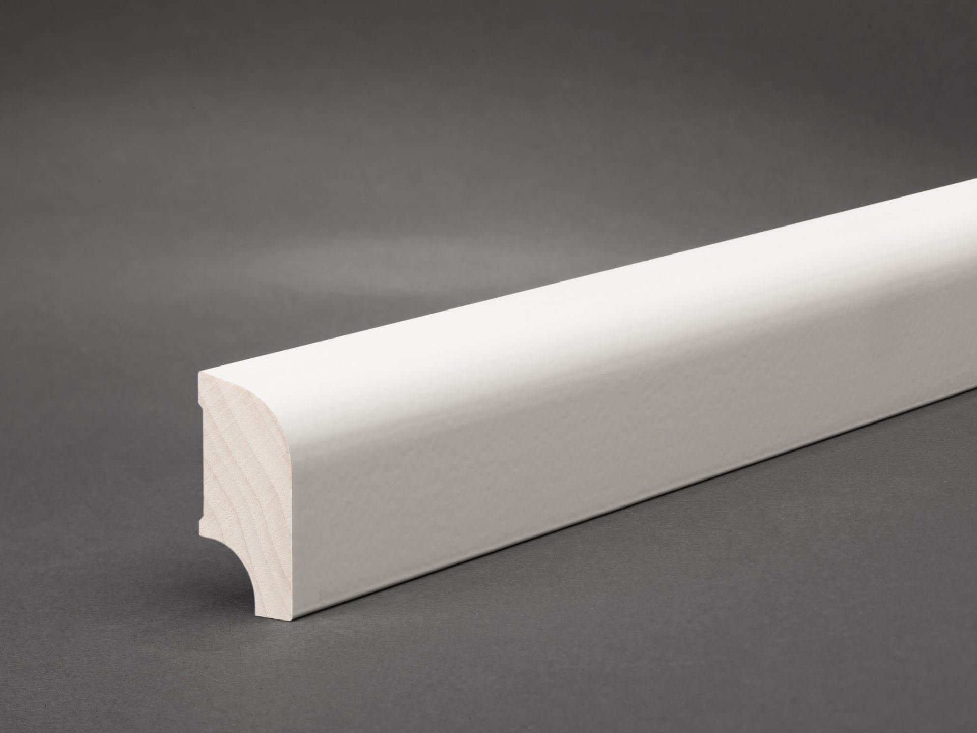 Profile 109 skirting board with rounded top edge